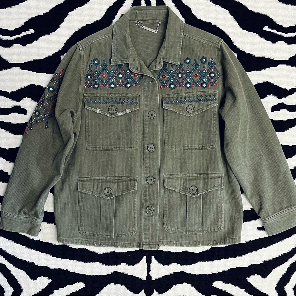 Paparazzi Boho Floral Embroidered Utility Jacket Size Large